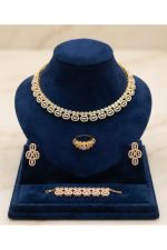 Woman Elegant Jewelry Set