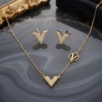Crystal V Jewelry Set
