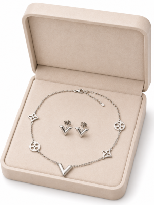 Elegant V Jewelry Set