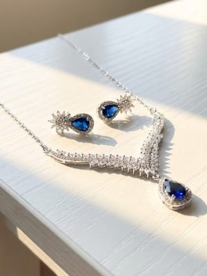 Aurora Leaf Diamond Necklace Set - Zambeel