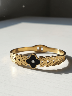 Black Petal Leaf Bangle - Zambeel