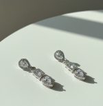 Crystal Leaf Grace Earrings - Zambeel