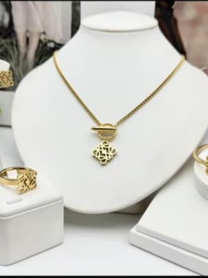 Elegant Filigree Flower Jewelry Set - Zambeel
