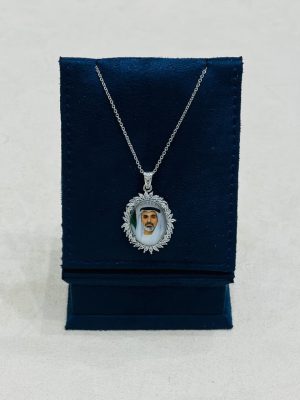 Elegant Oval Custom Photo Pendant - Zambeel