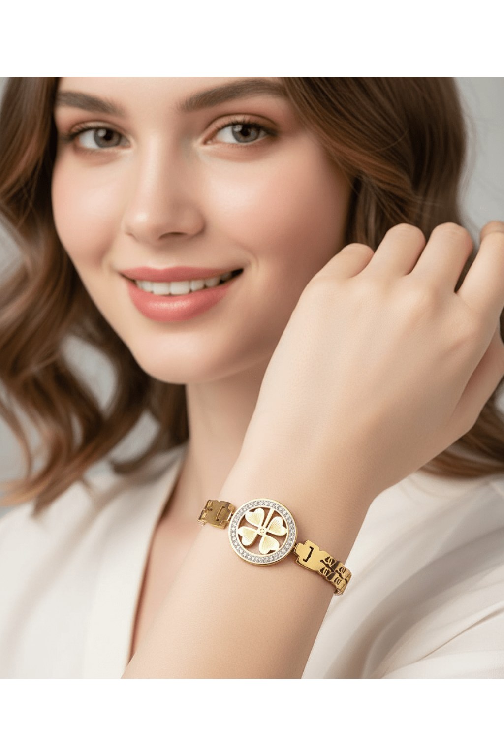 four-leaf-charm-bangle-4937022 Four - Leaf Charm Bangle - Zambeel