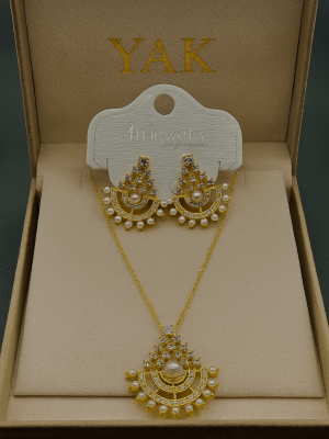 Majestic Pearl Fan Pendant Set - Zambeel