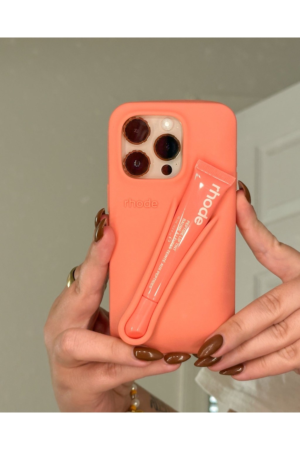 rhode-lip-balm-mobile-cover-7480772 Rhode - Lip Balm Mobile Cover - Zambeel