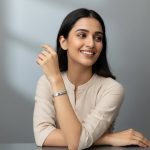 Roman Elegance Silver Bangle - Zambeel