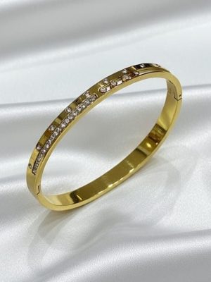 Sparkle Streak Elegant Bangle - Zambeel
