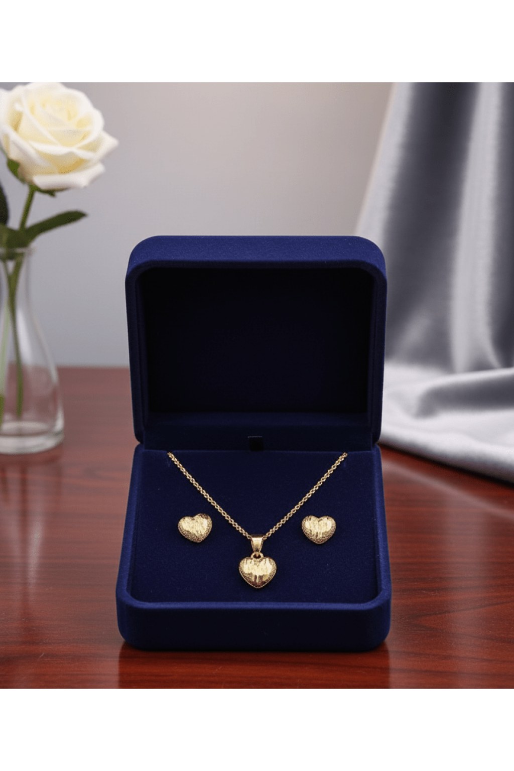 textured-heart-pendant-set-4174617 Textured Heart Pendant Set - Zambeel