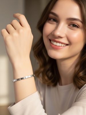Diamond Studded Bangle